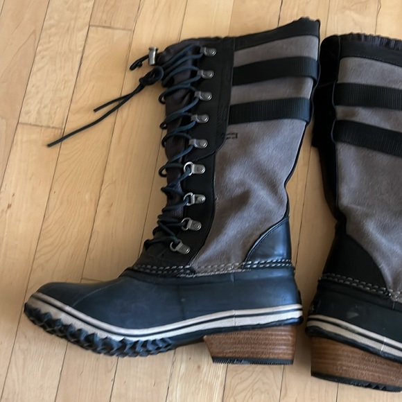 Sorel tall lace-up waterproof pull on boots brown size 9 - Picture 3 of 8